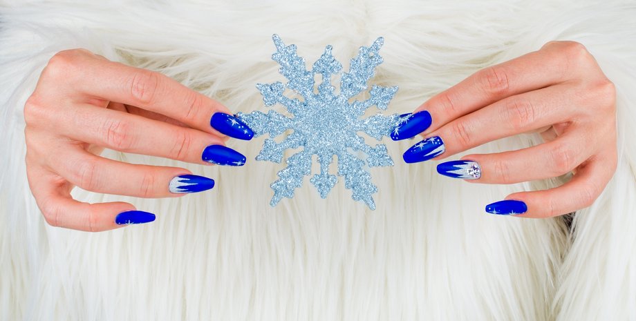 снежный маникюр, зимний маникюр, модный маникюр, тренды маникюра, тренды маникюра на зиму, тренды маникюра на декабрь