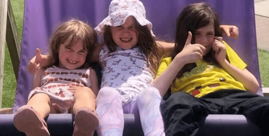 Діти, сім'я, сестри, гойдалки,