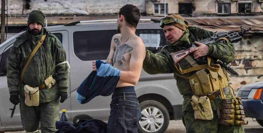 "Вагнеровцы" депортируют жителей пригорода Бахмута в Россию, - ЦНС