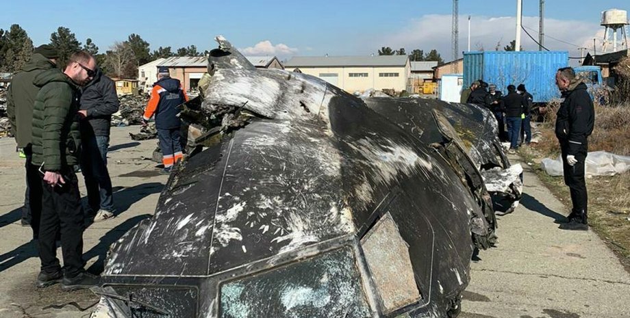 МАУ, самолет, Иран, Тегеран, рейс PS752, крушение самолета, авиакатастрофа, Украина, МИД, иск в суд, катастрофа