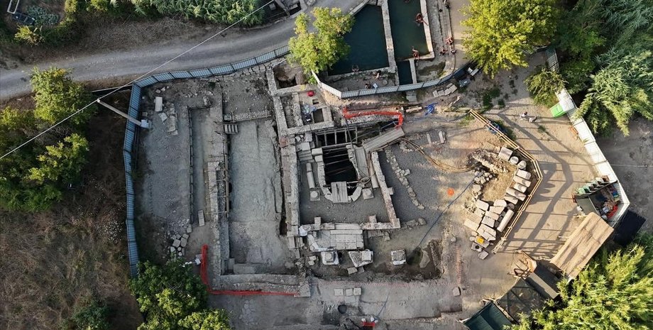 Археологи провели раскопки в Баньо-Гранде