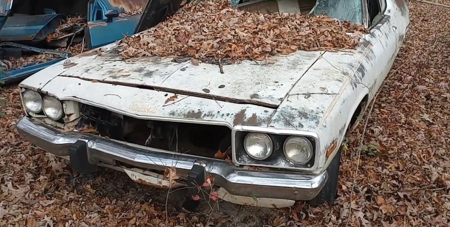 Plymouth Satellite 1974 года, Plymouth Satellite, Plymouth Road Runner, Dodge Charger