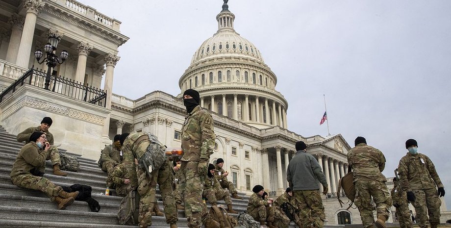 США, Вашингтон, Капитолий, штурм, полиция, охрана,