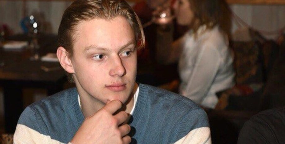 Артем Иванюженков