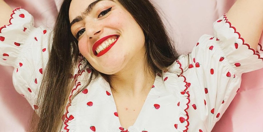 Монобровь, усы, небритые ноги, бритье, идеалы красоты, внешность, Дания, фото, курьезы