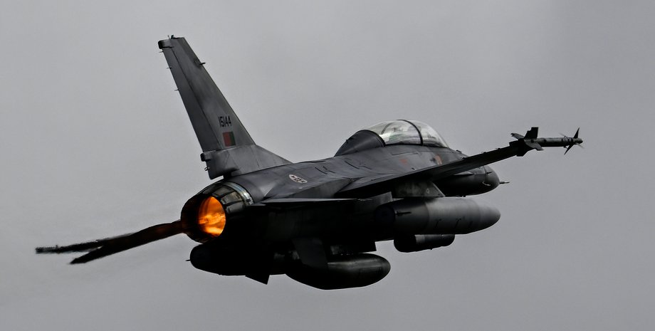 истребитель f-16, f-16