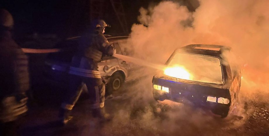 рятувальники на херсонщині ліквідовують пожежу пожежа автомобіля херсон