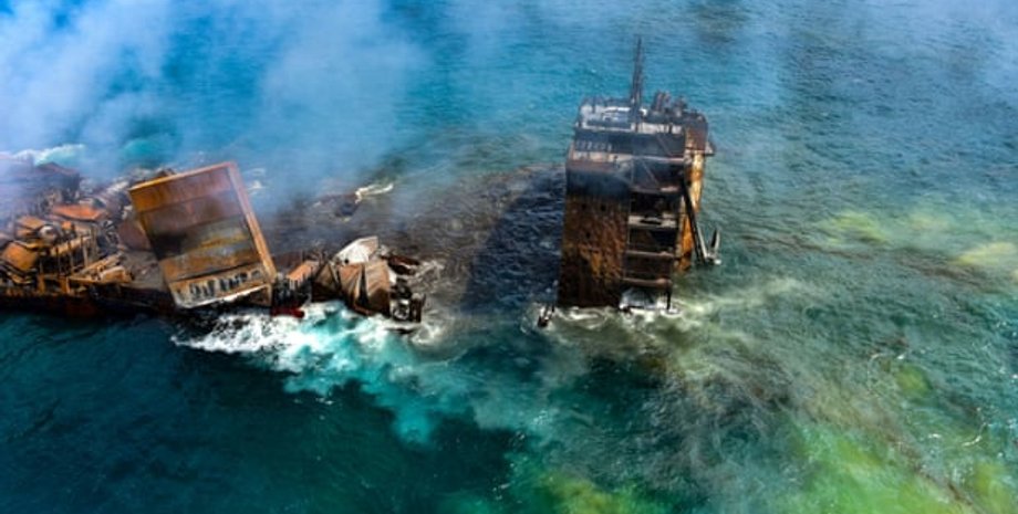 Контейнеровоз, MV X-Press Pearl, шри-ланка, разлив нефти