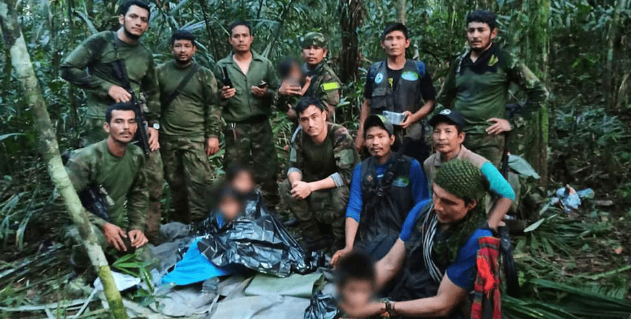 Спасатели, спасли детей, дети в джунглях, лес, потерялись, в джунглях, авиакрушения, выживали в лесу,