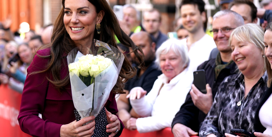 Принцесса Уэльская, Кейт Миддлтон Принцесса Уэльская, Кейт Миддлтон, Бирмингем, королевская семья