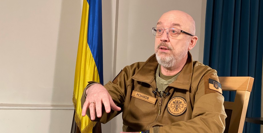 El equipo pesado, según el jefe del Ministerio de Defensa, llegará a Ucrania con...