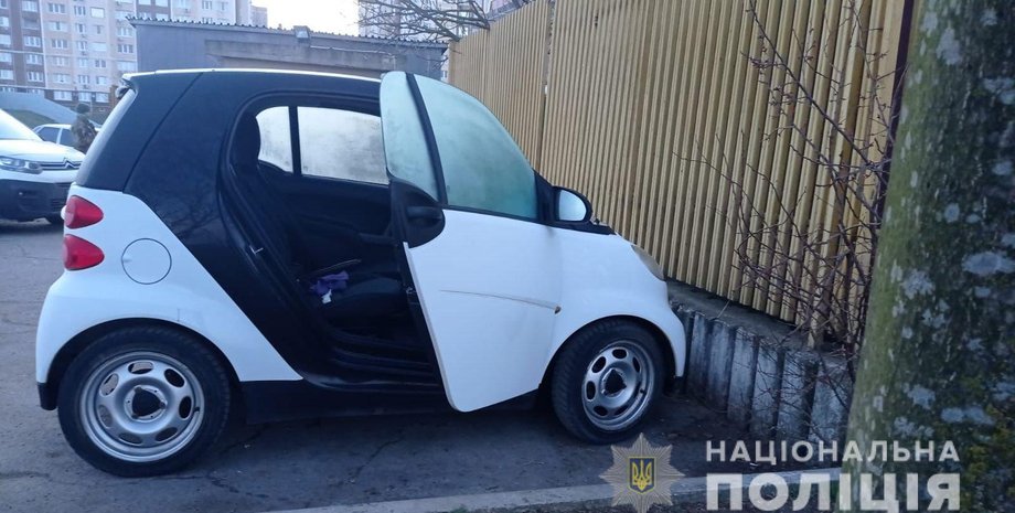 викрадення автомобіля