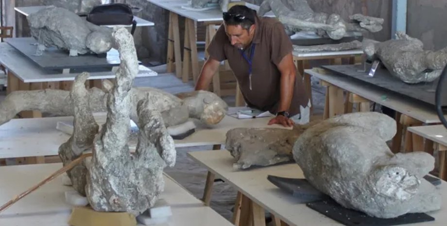 Помпеи Везувий люди