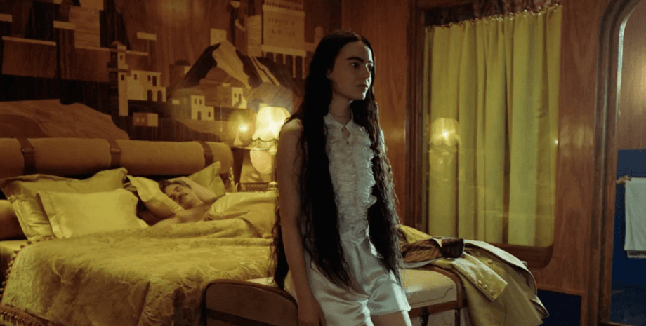 Кадр, фильм, "Бедные создания" 2023, Эмма Стоун, Марк Руффало