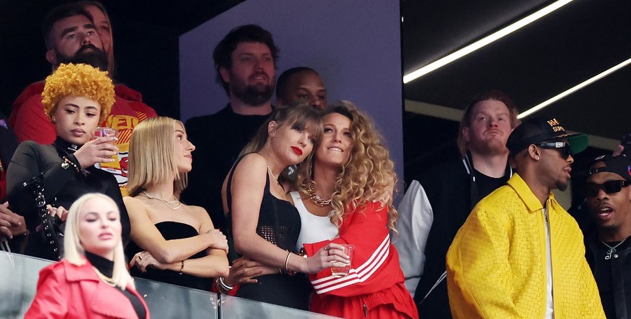 Тейлор Свифт, супербоул, Блейк Лайвли