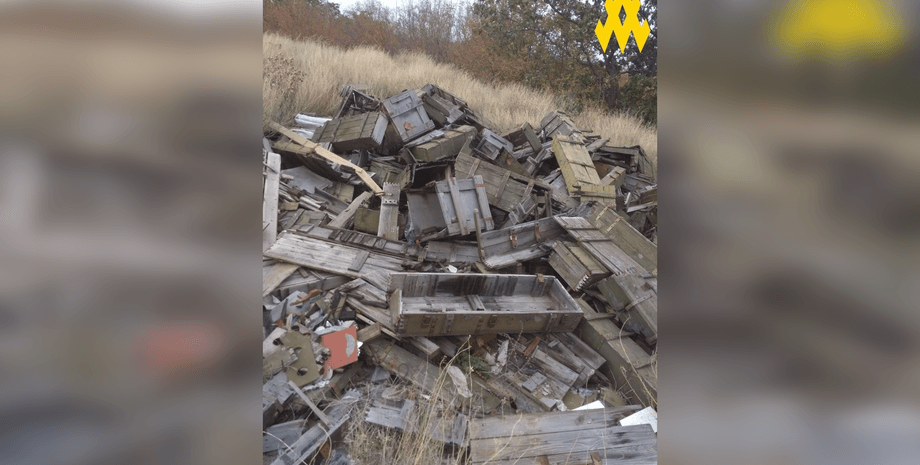 крим ракети, ящики від ракет, ЗС РФ, крим, севастополь, військовий об'єкт