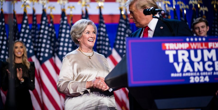 сьюзі вайлз, дональд трамп. листи, хакери