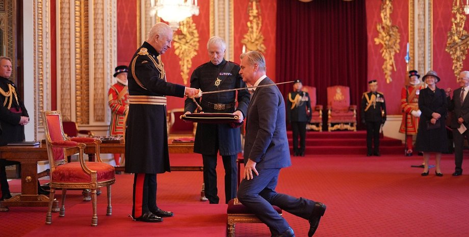 Король Чарльз III і Крістофер Нолан, посвята в лицарі