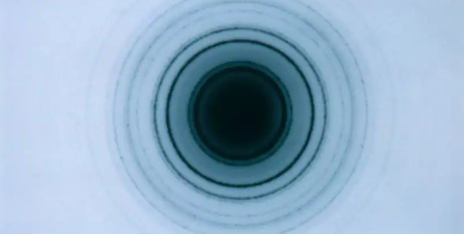 атом дифракция