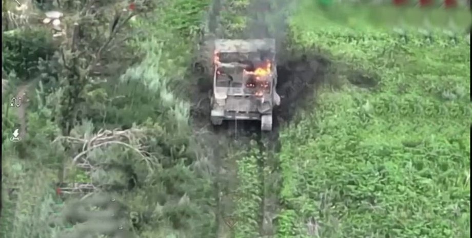 Вездеход Пластун-СН ВС РФ, Пластун-СН взрыв, Пластун-СН попадание, потери ВС РФ, Пластун-СН Луганская область, Пластун-СН Коваленко