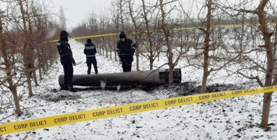 падение ракеты в молдове, в молдове упала ракета с-300
