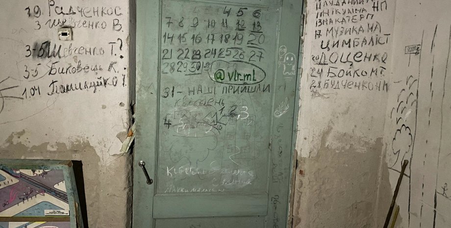 Окупація геноцид військові злочини страти HRW жертви тортури