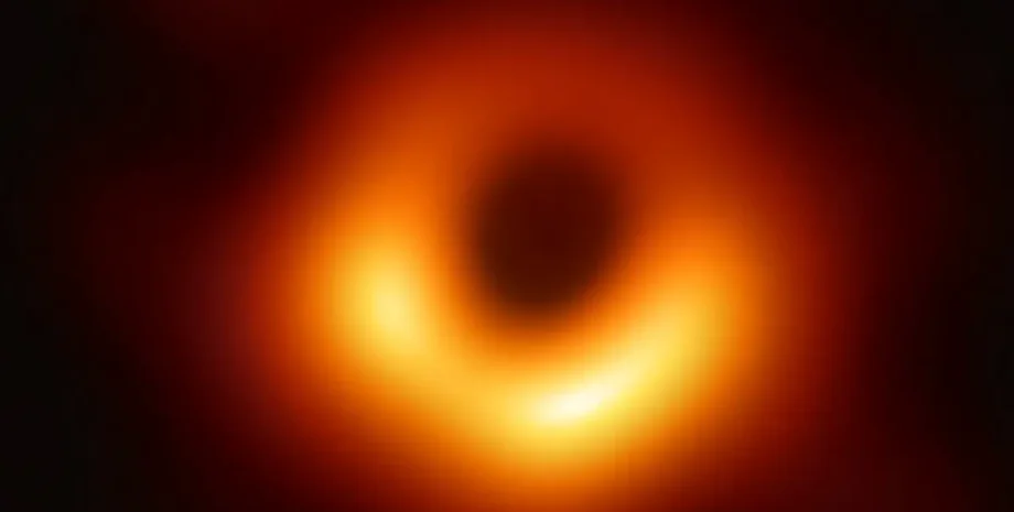 Ученые ищут черные дыры средней массы