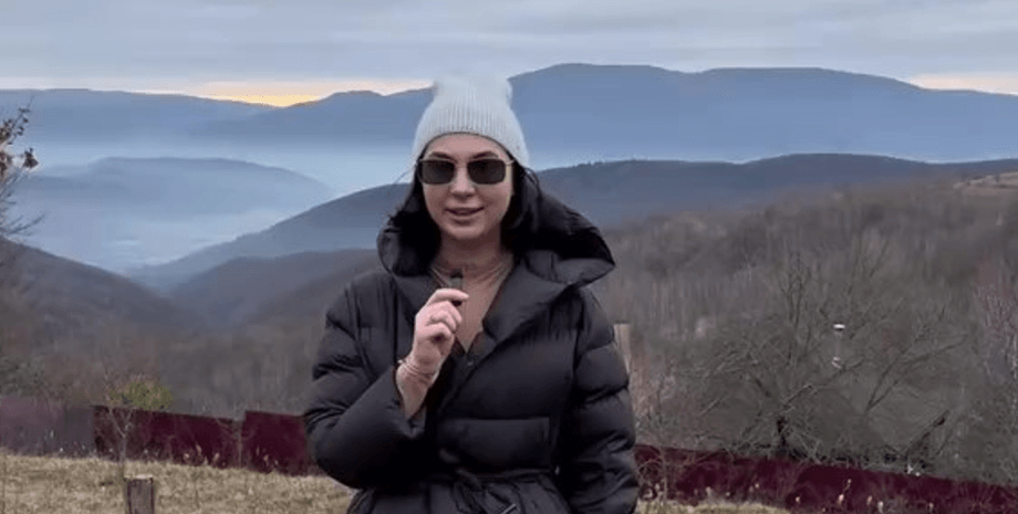 Женщина в Карпатах Жизнь в Карпатах