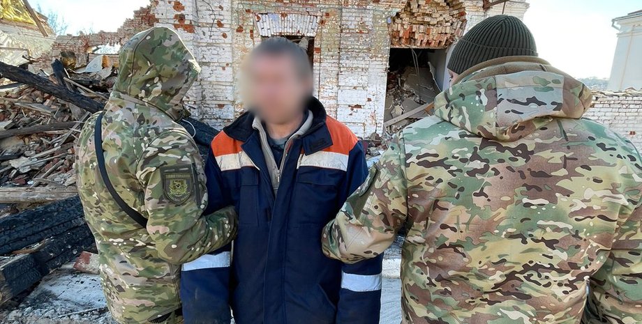 купянск, военный, солдат, россиянин, заброшенные здания,