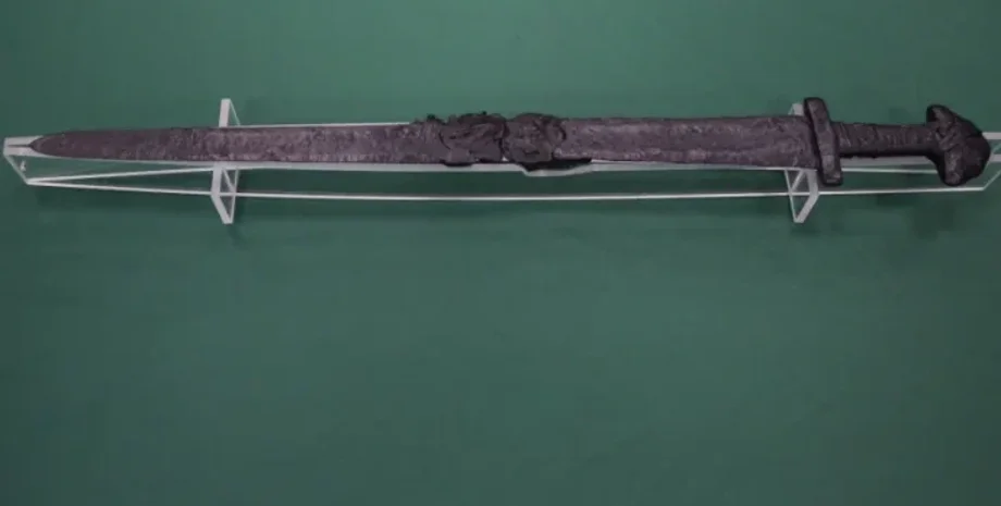 Польша, викинги, средневековье, находка, меч, музей, реставрация, археологи, археология, культура