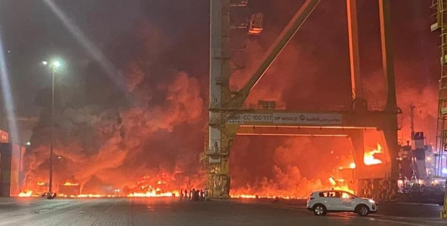 взрыв, порт, дубай, фото