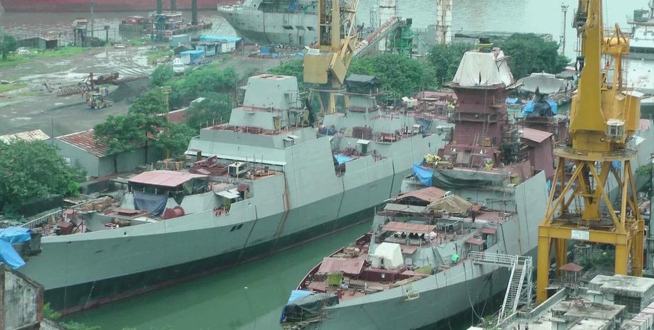 корабли в Мамбае