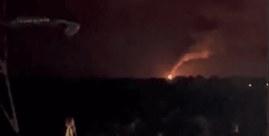 НПЗ, Россия, война, взрыв, фото