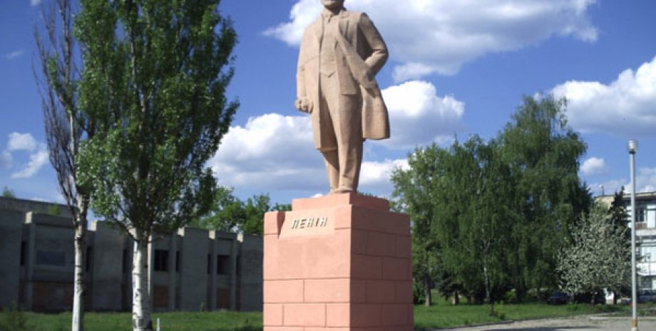 Памятник Ленину в городе Валки / Фото из открытого источника