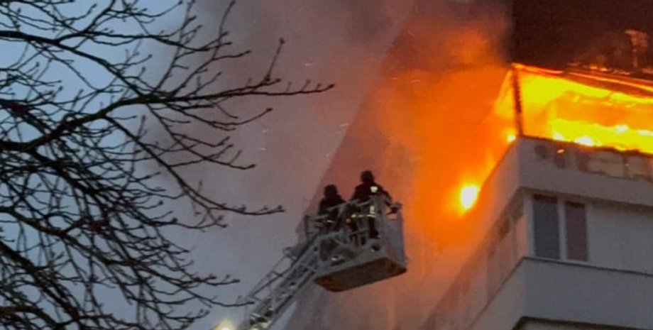 Последствия ночной атаки в Луцке 1 апреля