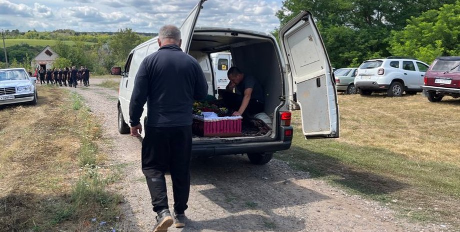 новости харьков, спасатель, гснс, инна замёсова, авиаудар, горяное, война в украине