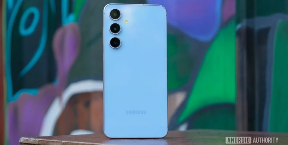 Смартфон Galaxy S24 FE