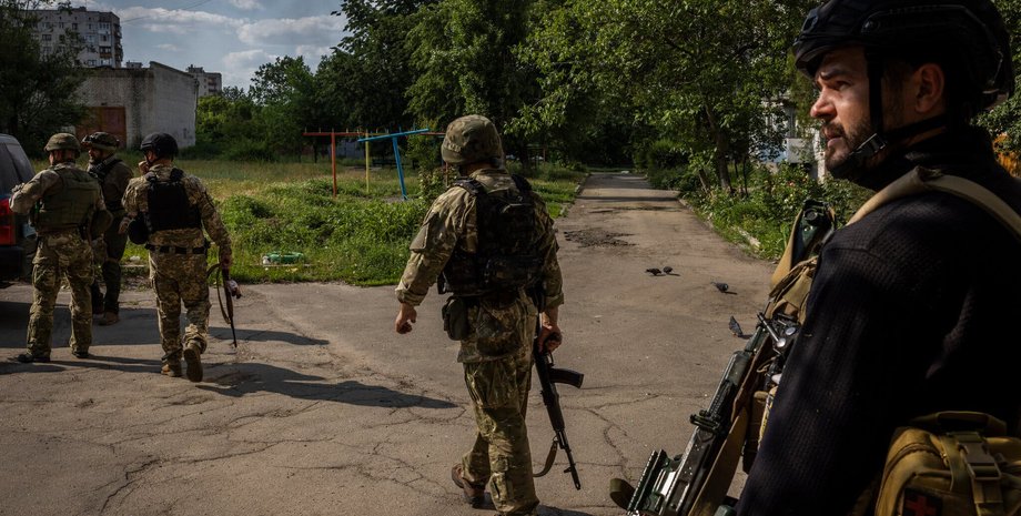 Бійці тероборони, вулиці Лисичанська.