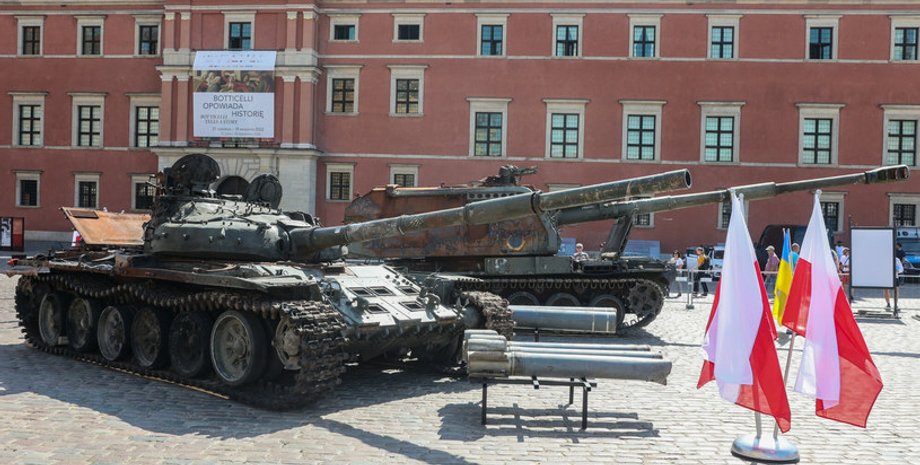 виставка техніка польша, виставка польша, розбита російська техніка