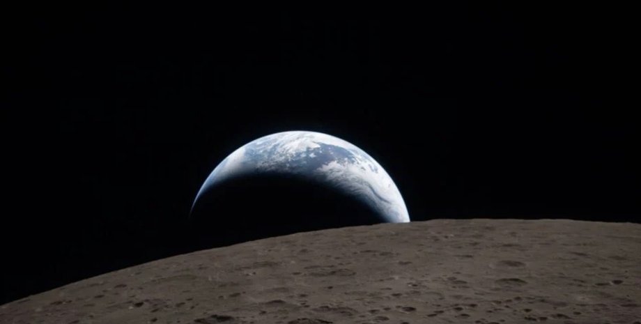 Земля заходить за Місяць Артеміда-2