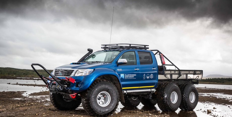 Toyota Hilux AT44 6X6, Toyota Hilux 6X6, Toyota Hilux, пикап Toyota Hilux, пикап Тойота, тюнинг Toyota Hilux