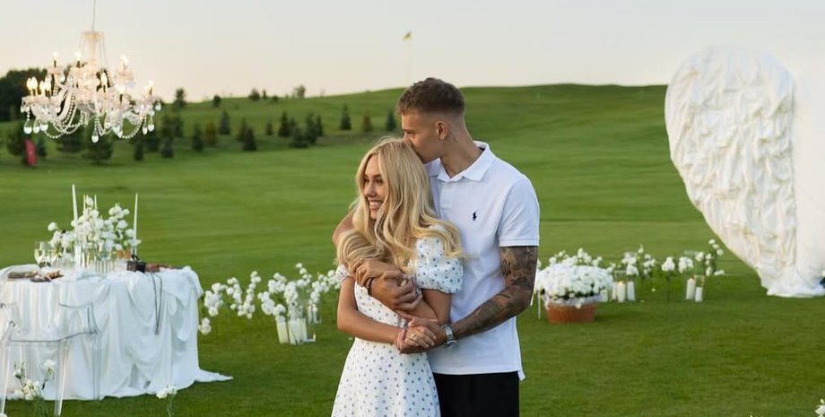 Дарья Квиткова и Владимир Бражко свадьба цветочной