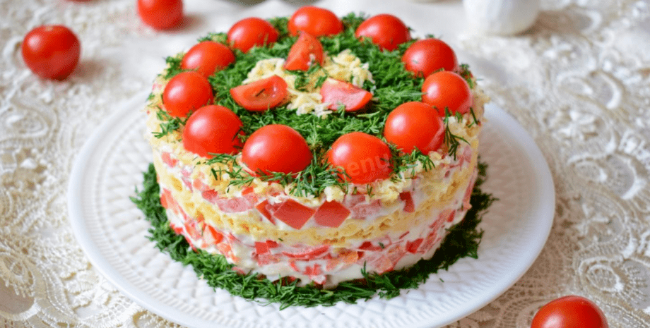 Салат з крабових паличок і помідорів, салат шарами, святковий салат