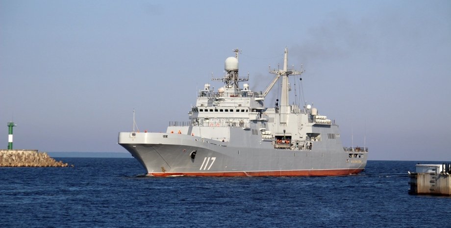 російські десантні кораблі
