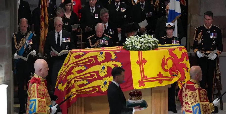 похороны королевы