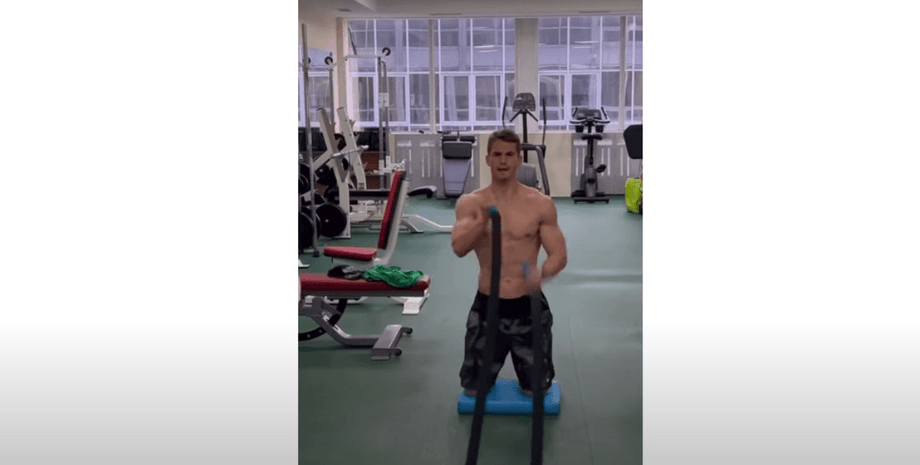 Владислав Супряга, тренировка