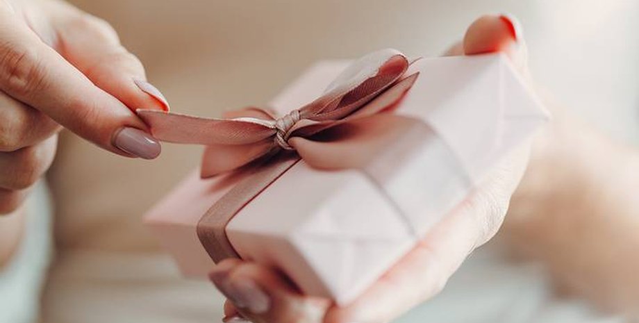 подарок свадьба годовщина свадьба годовщина Мужчина разрушил годовщину брака из-за "особого" подарка любимой: что произошло