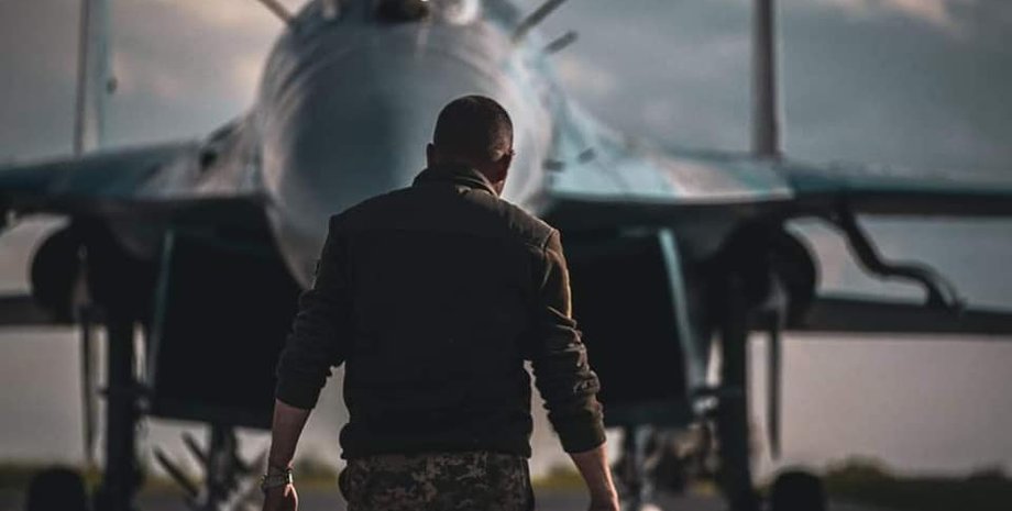 пілот, льотчик, переведення авіатехніків, піхота, Безугла