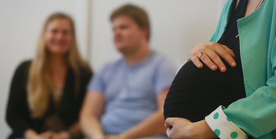 Суррогатное материнство