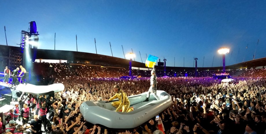 Rammstein, украинский флаг, цюрих, поддержка украины
